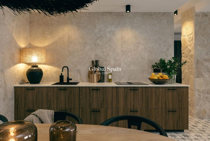 Revente - APPARTEMENT -
TORREVIEJA - Las Piscinas Naturales