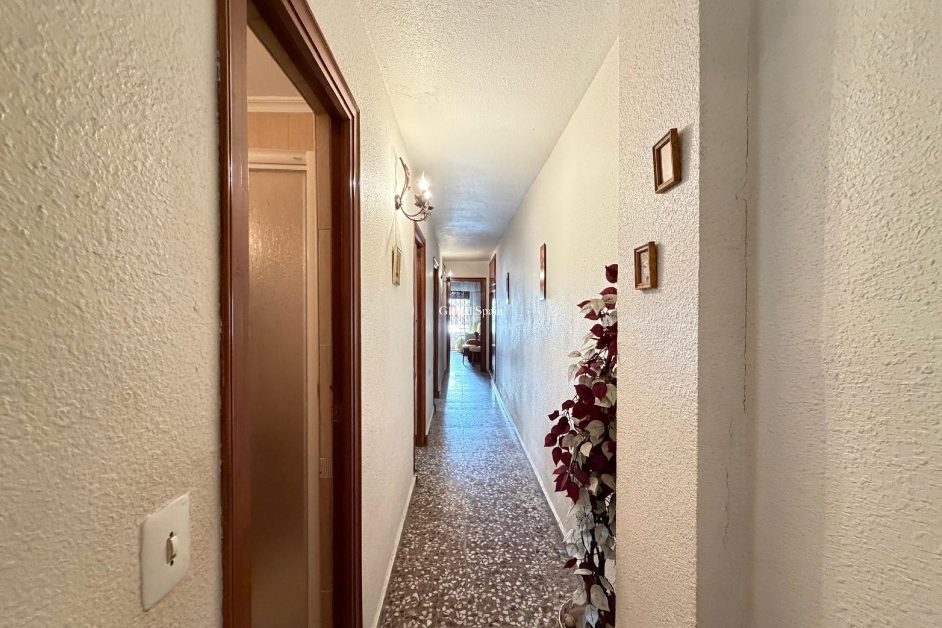 Revente - APPARTEMENT -
TORREVIEJA - Las Piscinas Naturales