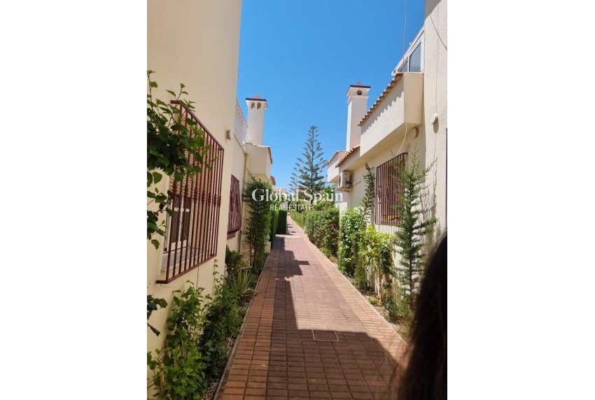Revente - APPARTEMENT -
TORREVIEJA - LOS BALCONES - LOS ALTOS