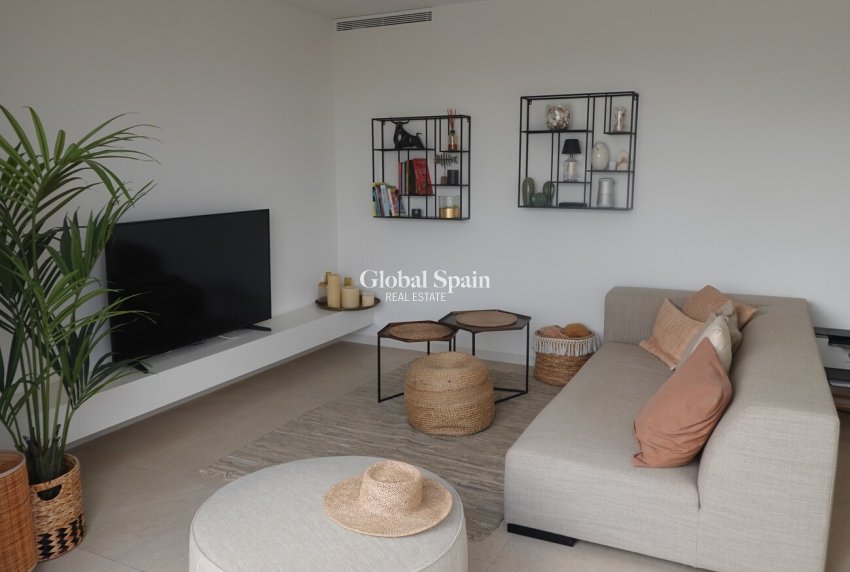 Revente - APPARTEMENT -
TORREVIEJA - LOS BALCONES - LOS ALTOS