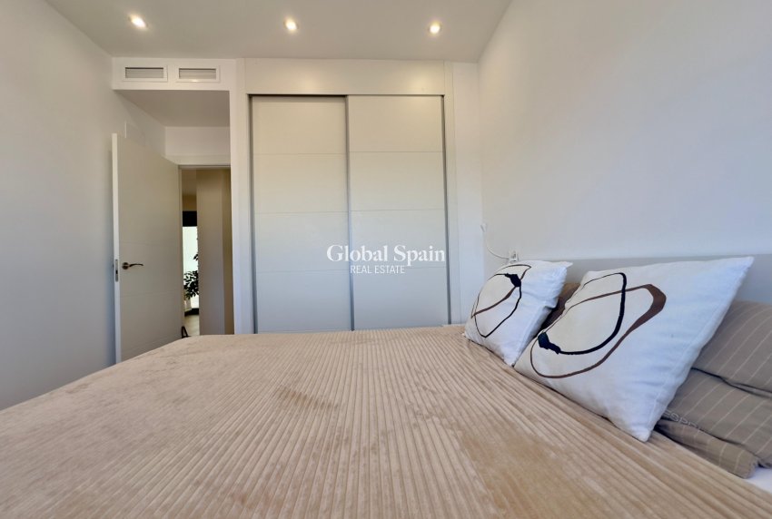 Revente - APPARTEMENT -
TORREVIEJA - LOS BALCONES - LOS ALTOS