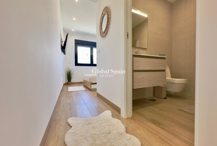 Revente - APPARTEMENT -
TORREVIEJA - LOS BALCONES - LOS ALTOS