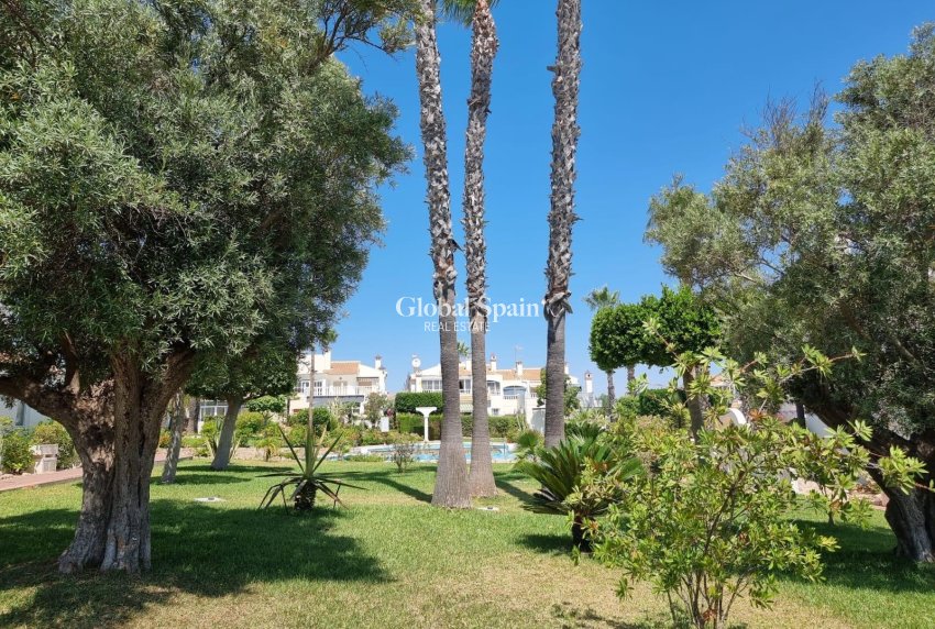 Revente - APPARTEMENT -
TORREVIEJA - LOS BALCONES - LOS ALTOS