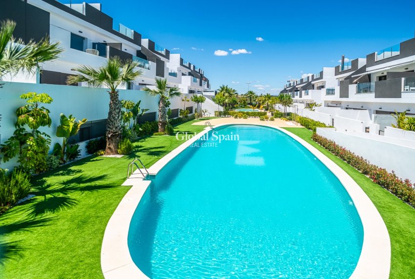 Revente - APPARTEMENT -
TORREVIEJA - LOS BALCONES - LOS ALTOS