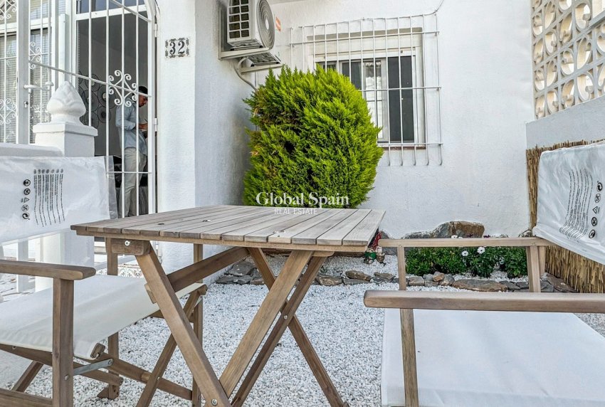 Revente - APPARTEMENT -
TORREVIEJA - LOS BALCONES - LOS ALTOS