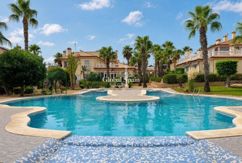 Revente - APPARTEMENT -
TORREVIEJA - LOS BALCONES - LOS ALTOS