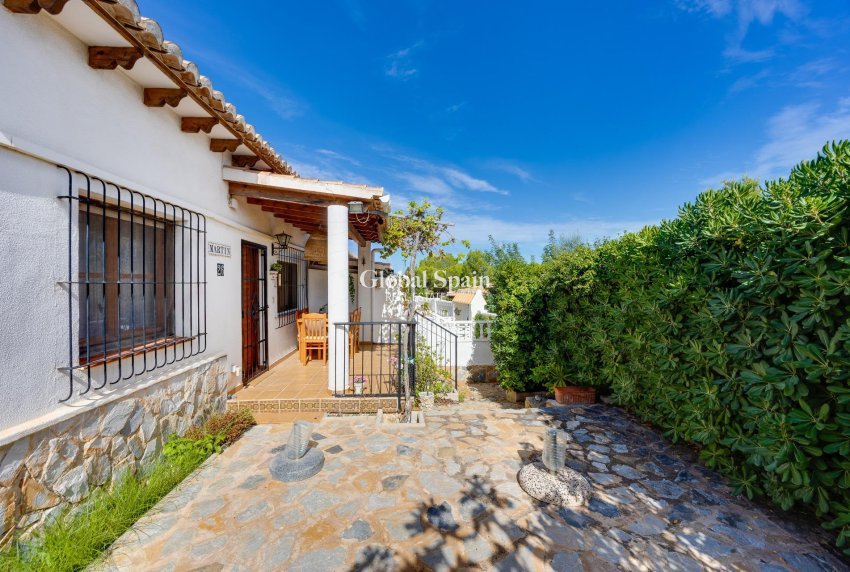 Revente - APPARTEMENT -
TORREVIEJA - LOS BALCONES - LOS ALTOS