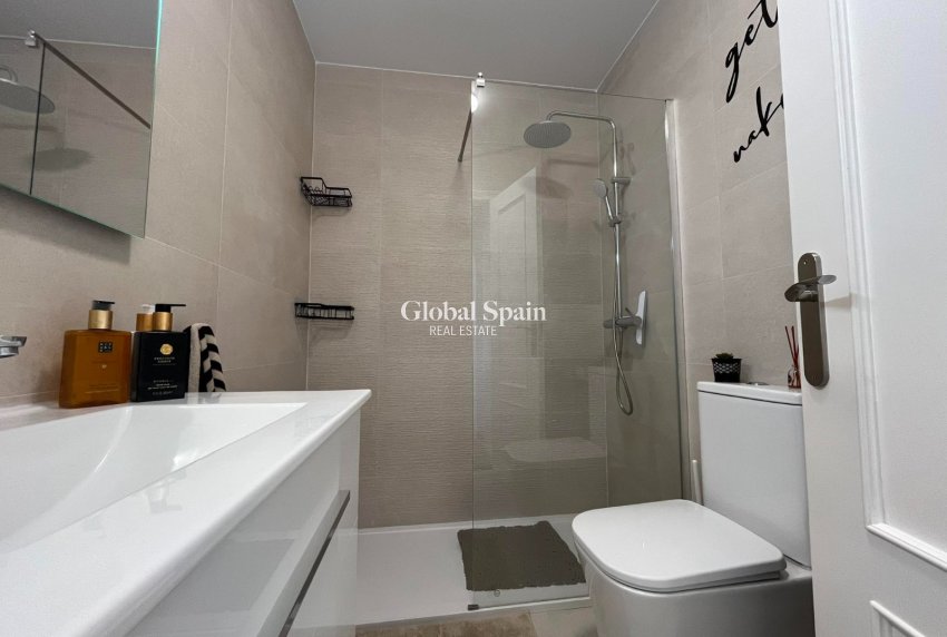 Revente - APPARTEMENT -
TORREVIEJA - LOS BALCONES - LOS ALTOS