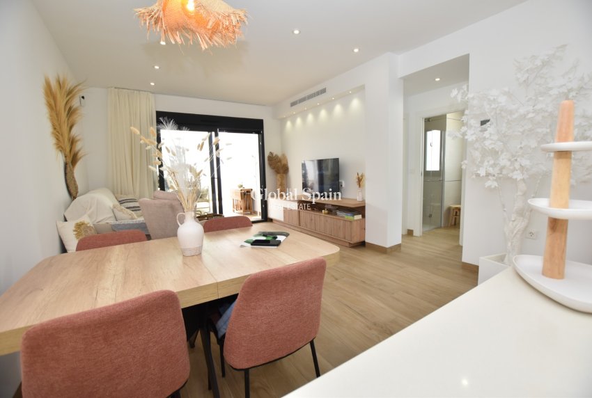 Revente - APPARTEMENT -
TORREVIEJA - LOS BALCONES - LOS ALTOS