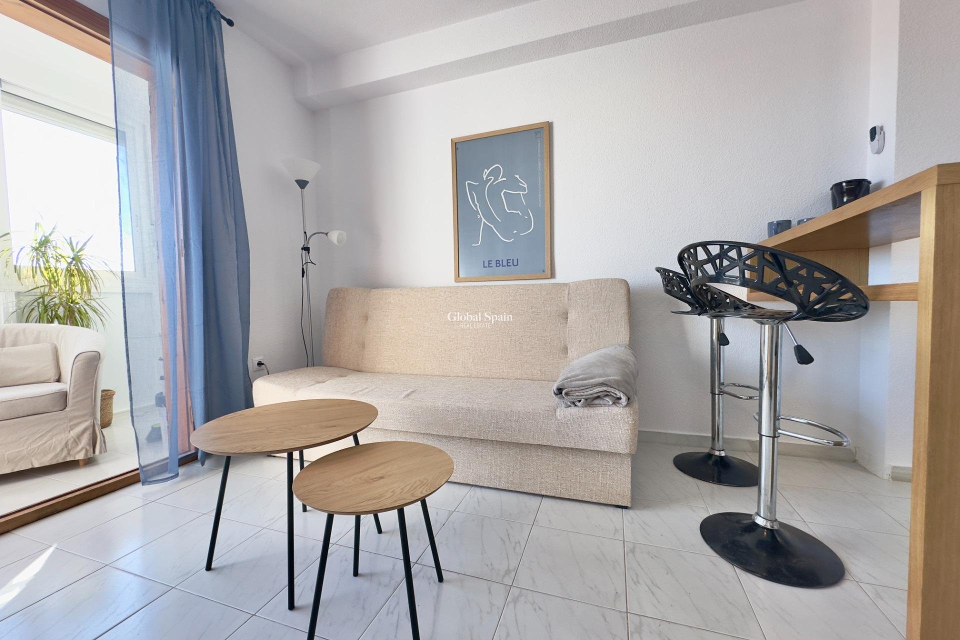 Revente - APPARTEMENT -
TORREVIEJA - Los Europeos