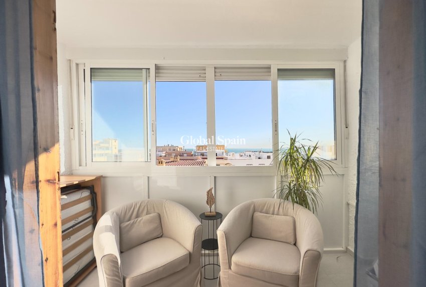 Revente - APPARTEMENT -
TORREVIEJA - Los Europeos