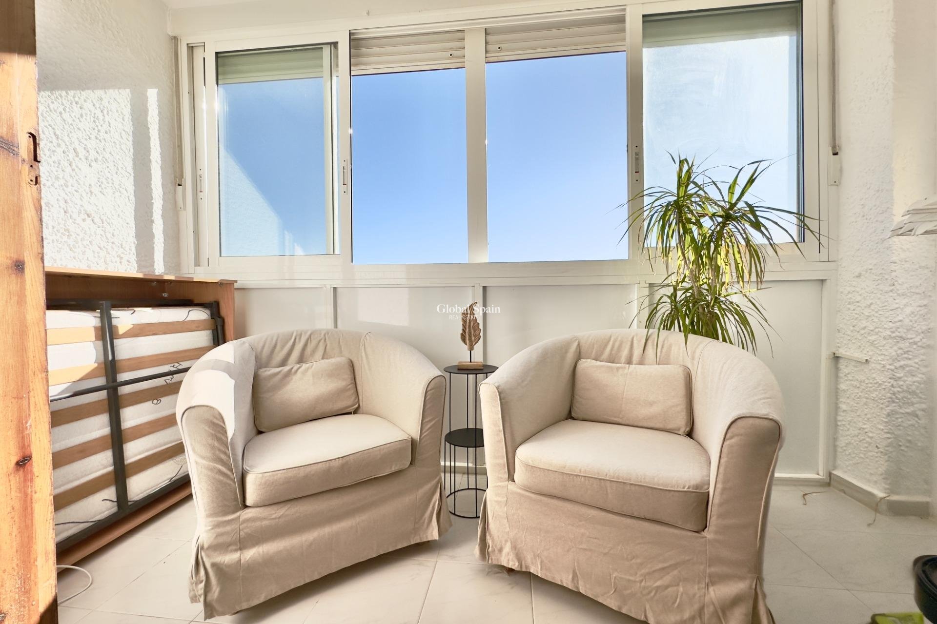 Revente - APPARTEMENT -
TORREVIEJA - Los Europeos