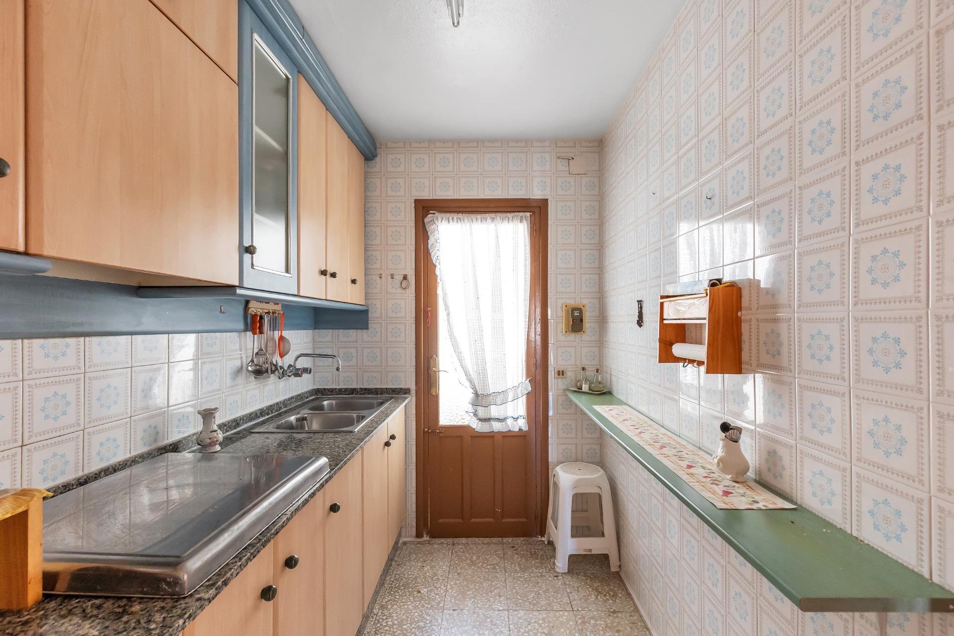 Revente - APPARTEMENT -
TORREVIEJA - Los Europeos