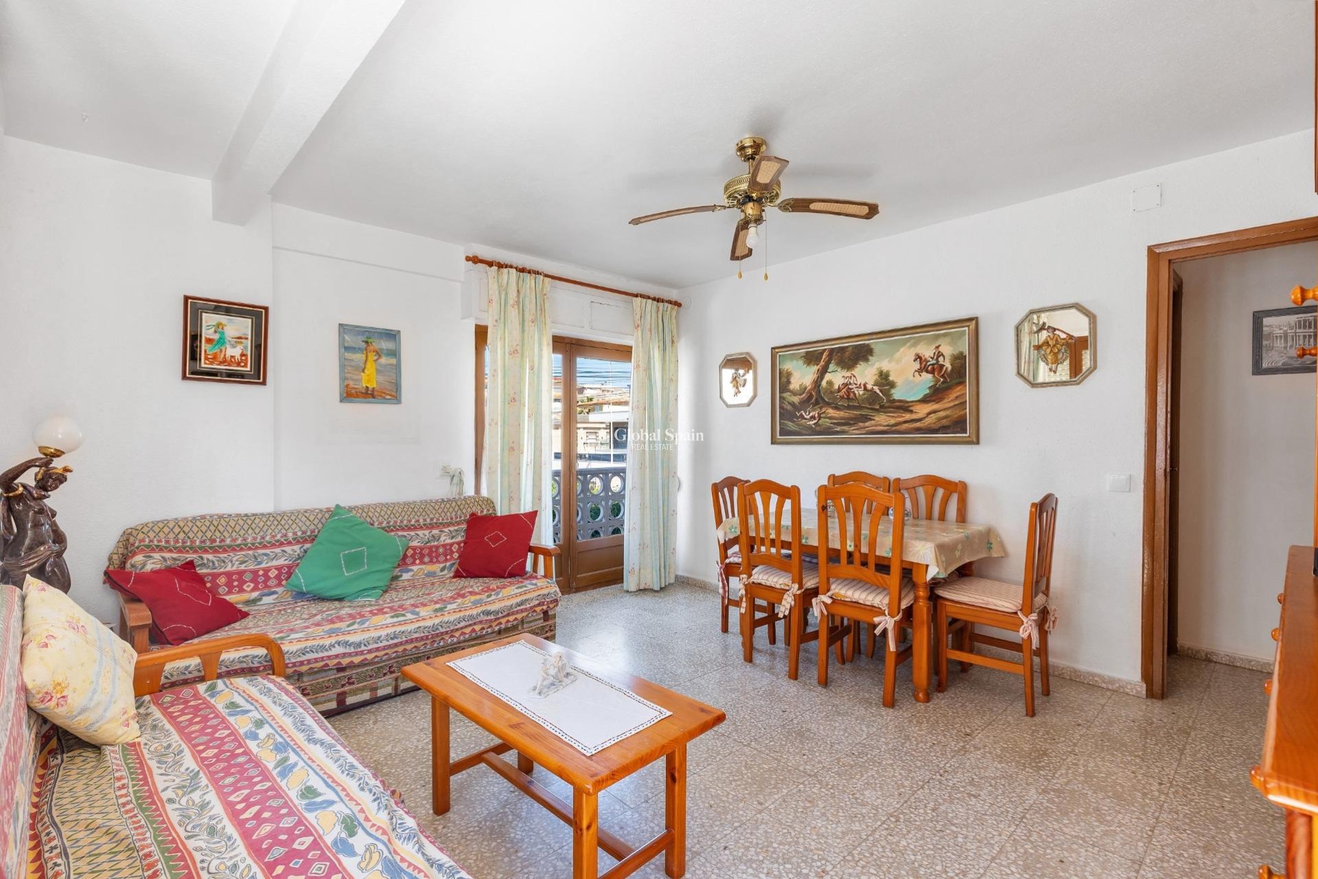 Revente - APPARTEMENT -
TORREVIEJA - Los Europeos