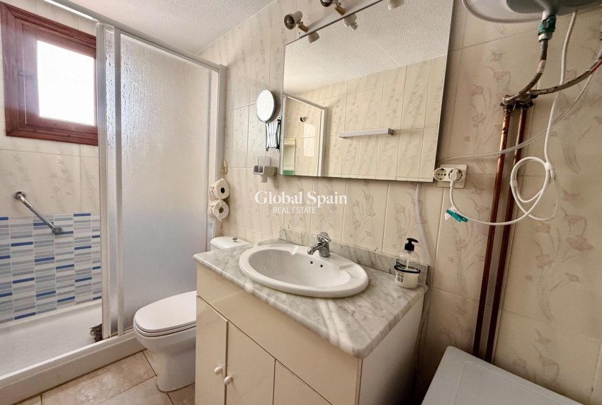 Revente - APPARTEMENT -
TORREVIEJA - Los Europeos