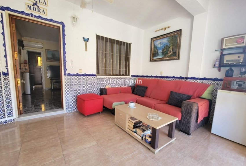 Revente - APPARTEMENT -
TORREVIEJA - Los Frutales