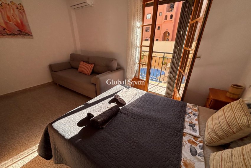 Revente - APPARTEMENT -
TORREVIEJA - Los Frutales