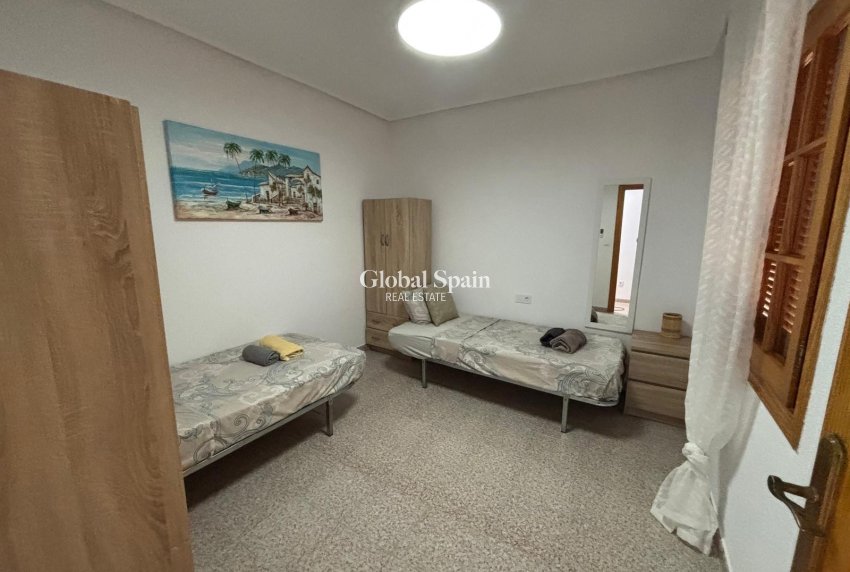 Revente - APPARTEMENT -
TORREVIEJA - Los Frutales