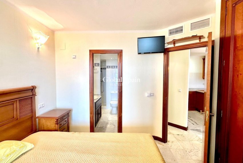 Revente - APPARTEMENT -
TORREVIEJA - Los Frutales