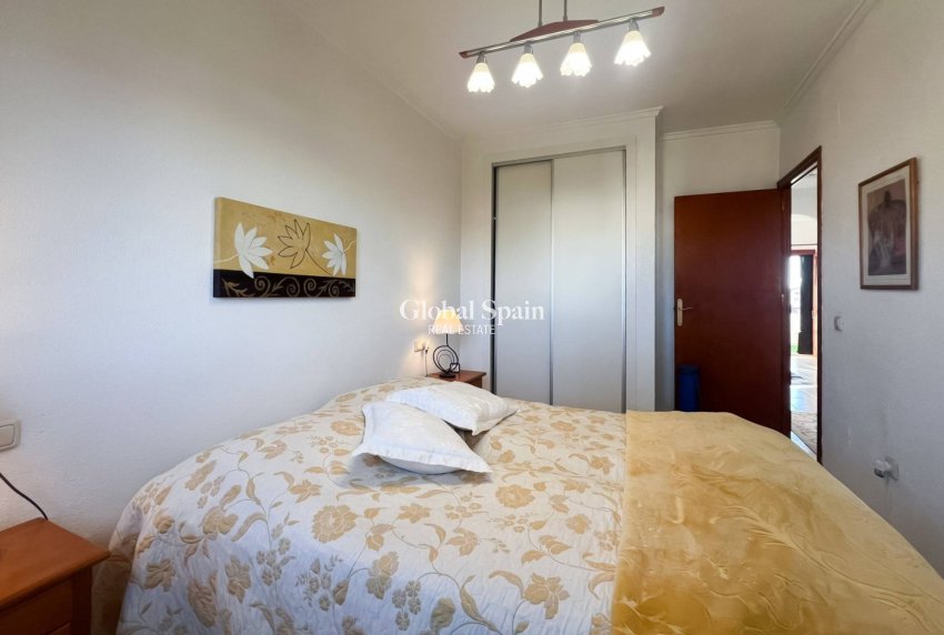 Revente - APPARTEMENT -
TORREVIEJA - Los Frutales