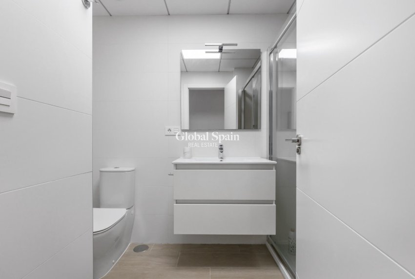 Revente - APPARTEMENT -
TORREVIEJA - Los Frutales