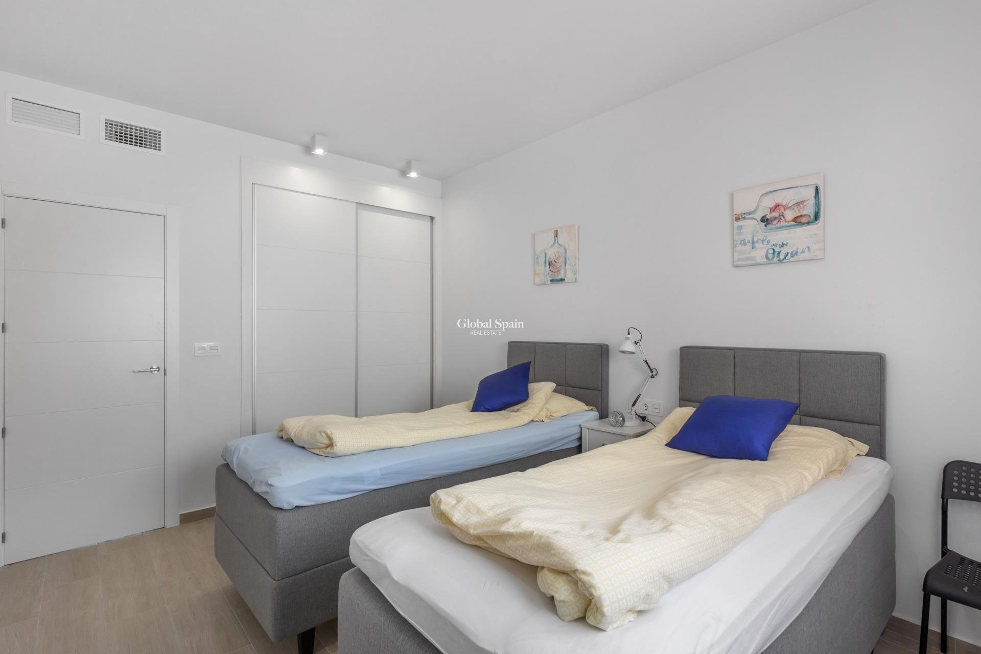 Revente - APPARTEMENT -
TORREVIEJA - Los Frutales