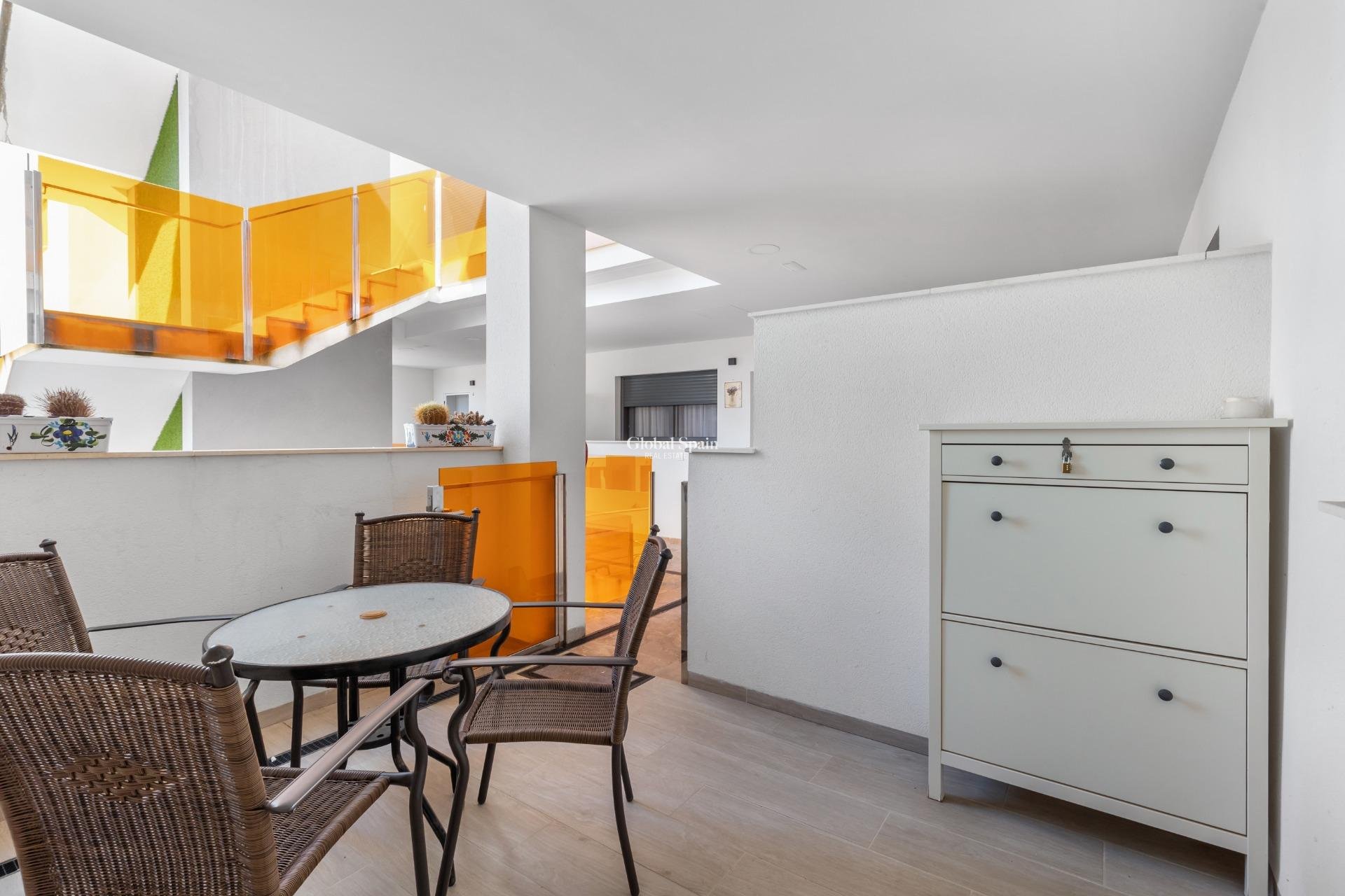 Revente - APPARTEMENT -
TORREVIEJA - Los Frutales