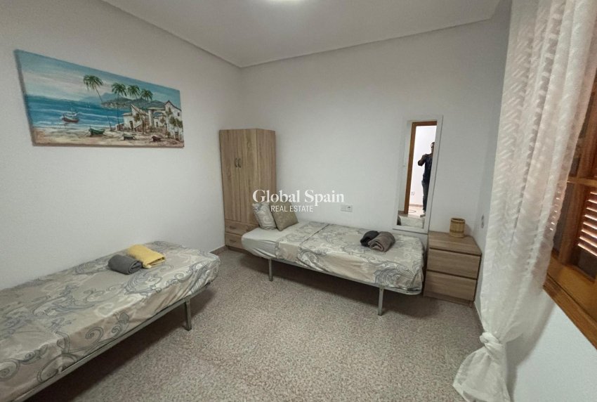 Revente - APPARTEMENT -
TORREVIEJA - Los Frutales