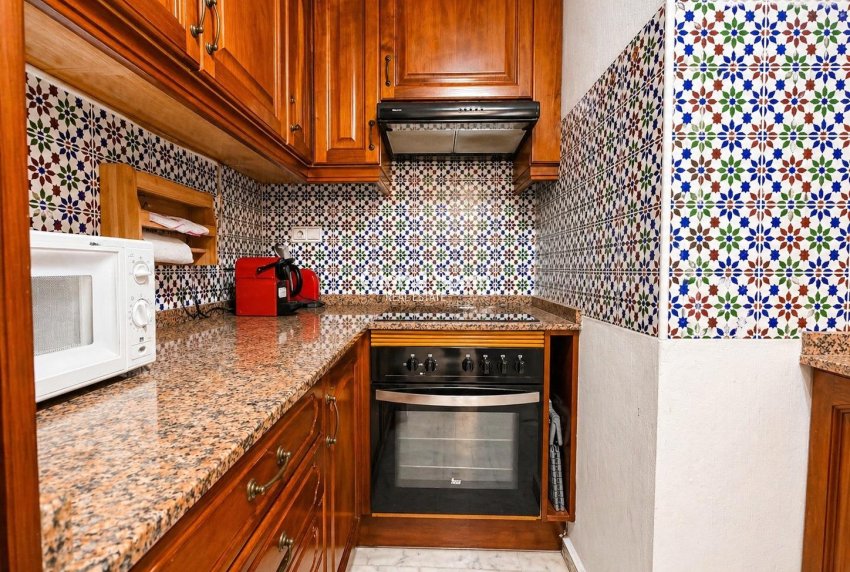 Revente - APPARTEMENT -
TORREVIEJA - Los Frutales
