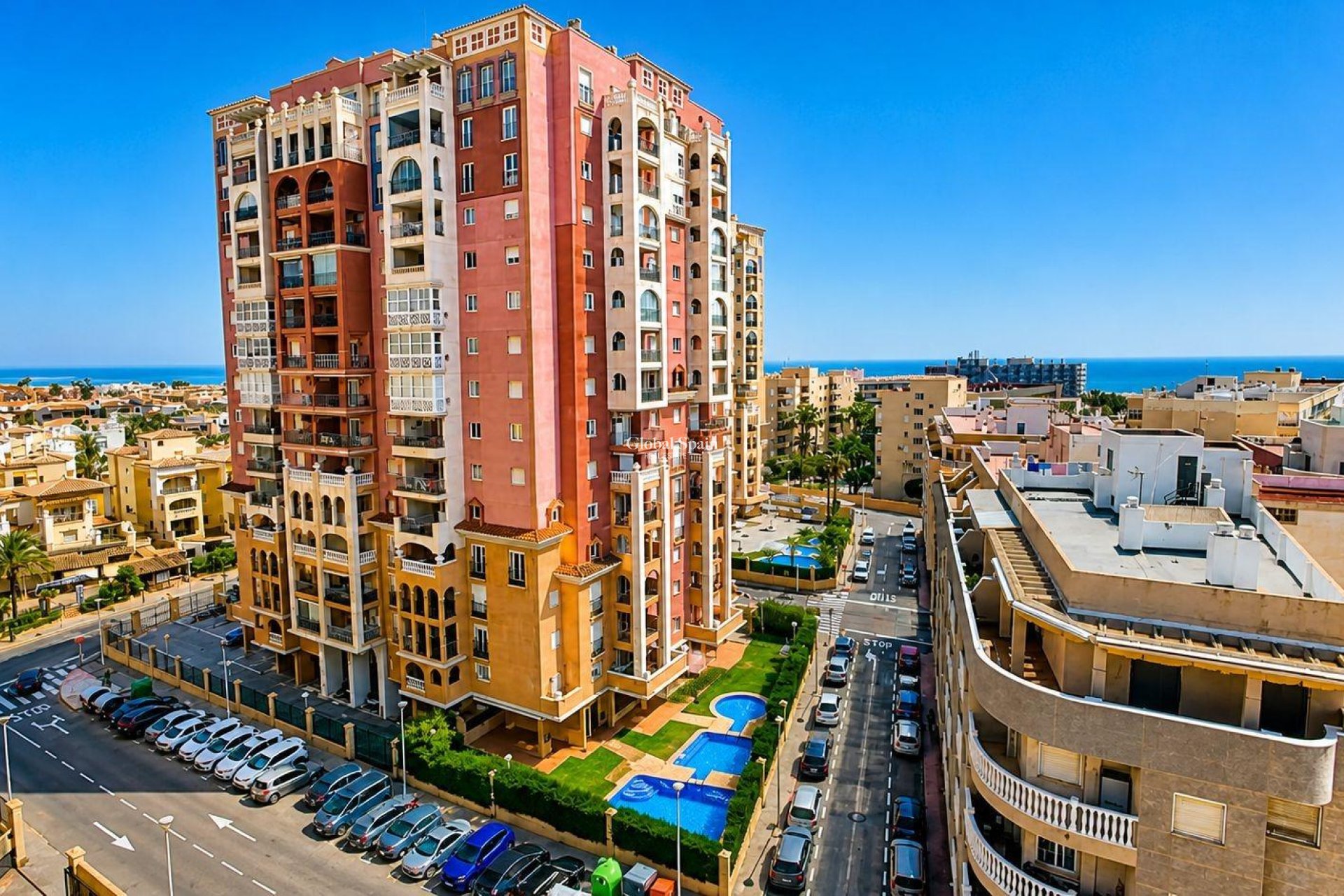 Revente - APPARTEMENT -
TORREVIEJA - Los Frutales