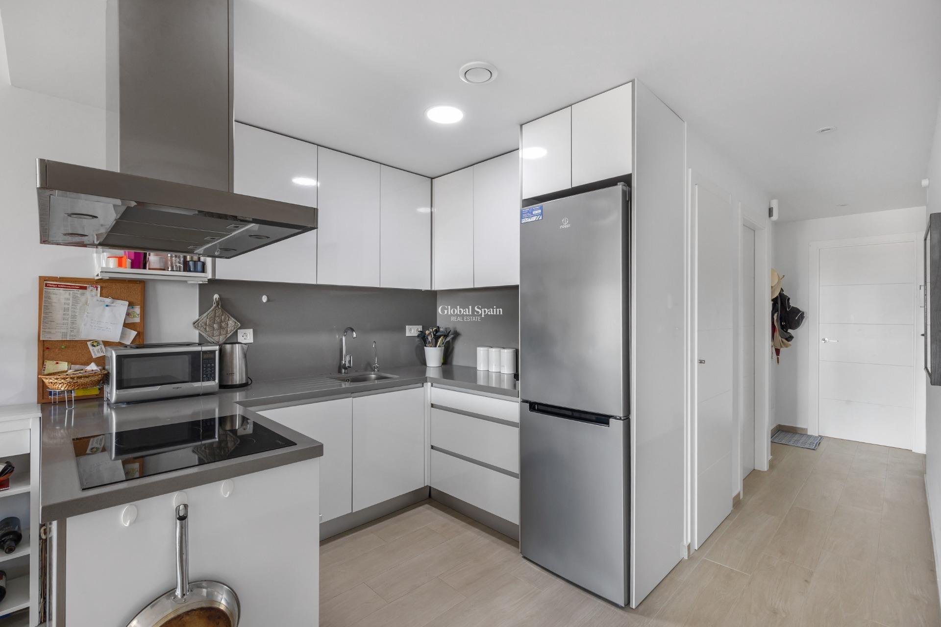 Revente - APPARTEMENT -
TORREVIEJA - Los Frutales