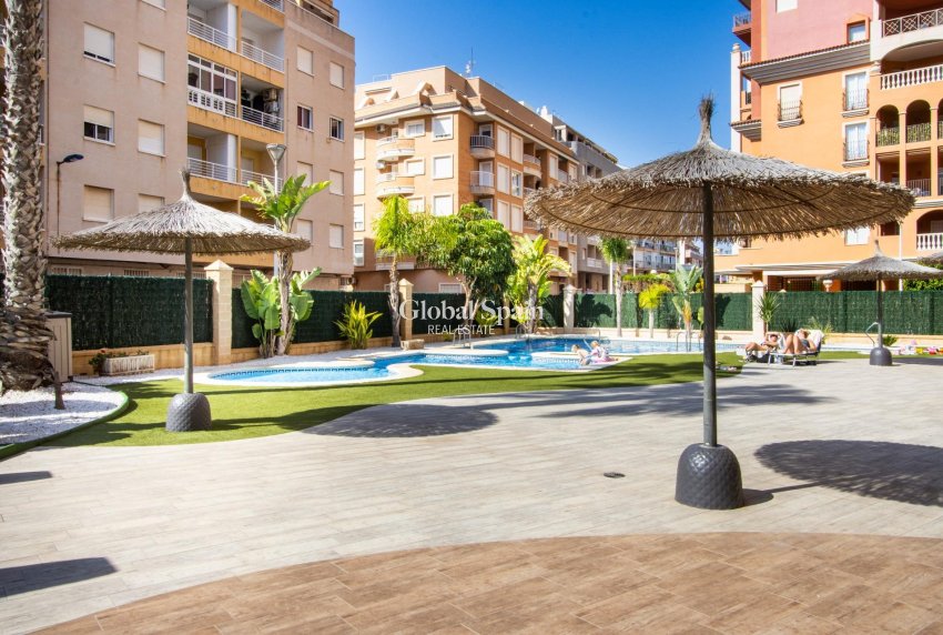 Revente - APPARTEMENT -
TORREVIEJA - Los Frutales