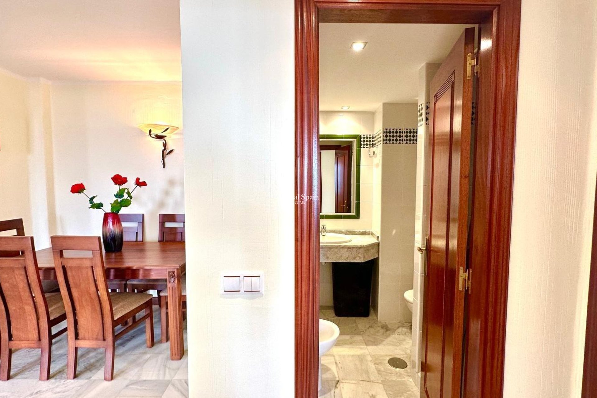 Revente - APPARTEMENT -
TORREVIEJA - Los Frutales