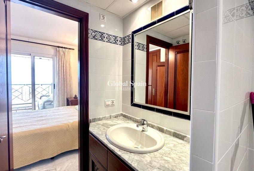 Revente - APPARTEMENT -
TORREVIEJA - Los Frutales
