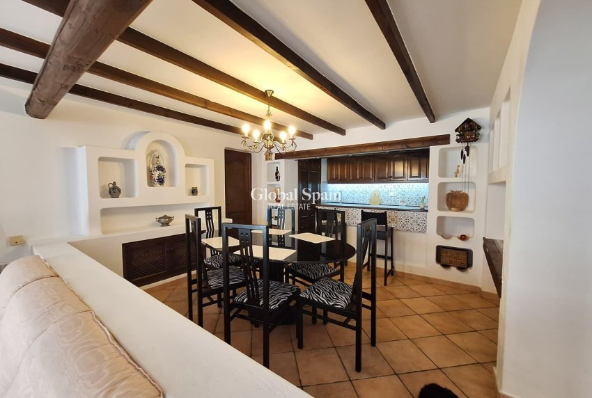 Revente - APPARTEMENT -
TORREVIEJA - Los Frutales