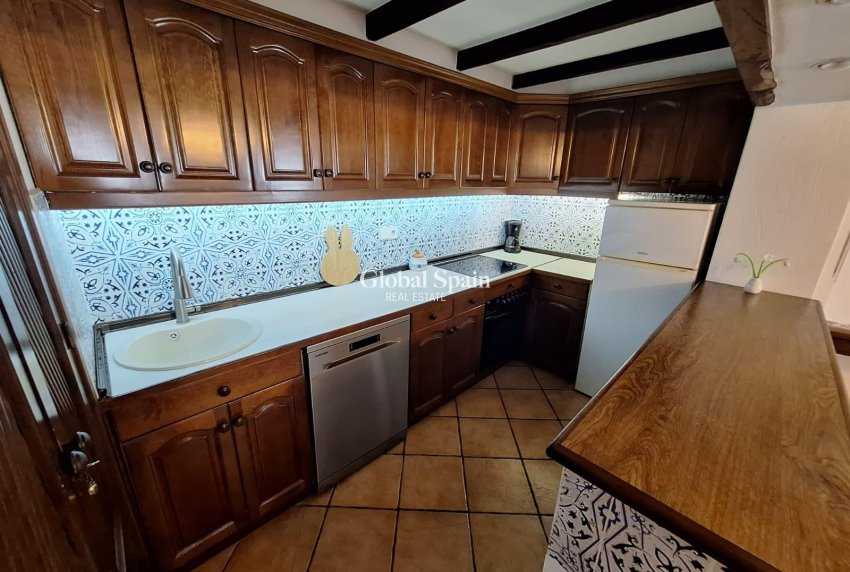 Revente - APPARTEMENT -
TORREVIEJA - Los Frutales