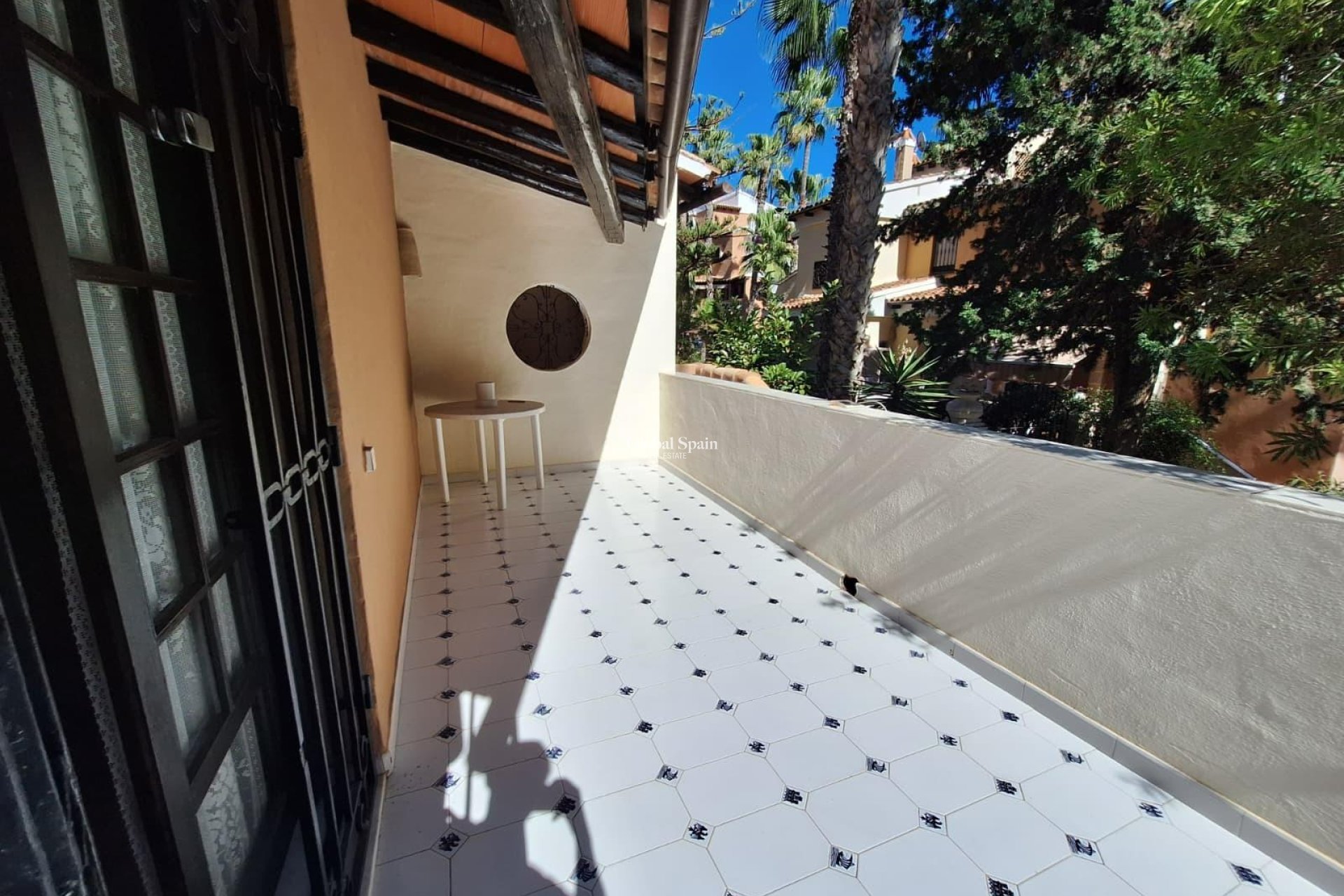 Revente - APPARTEMENT -
TORREVIEJA - Los Frutales