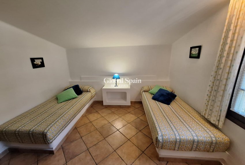 Revente - APPARTEMENT -
TORREVIEJA - Los Frutales