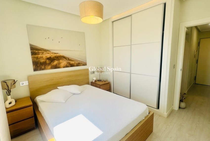 Revente - APPARTEMENT -
TORREVIEJA - Nueva Torrevieja