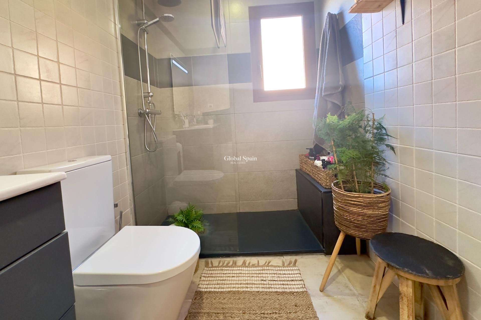 Revente - APPARTEMENT -
TORREVIEJA - Nueva Torrevieja