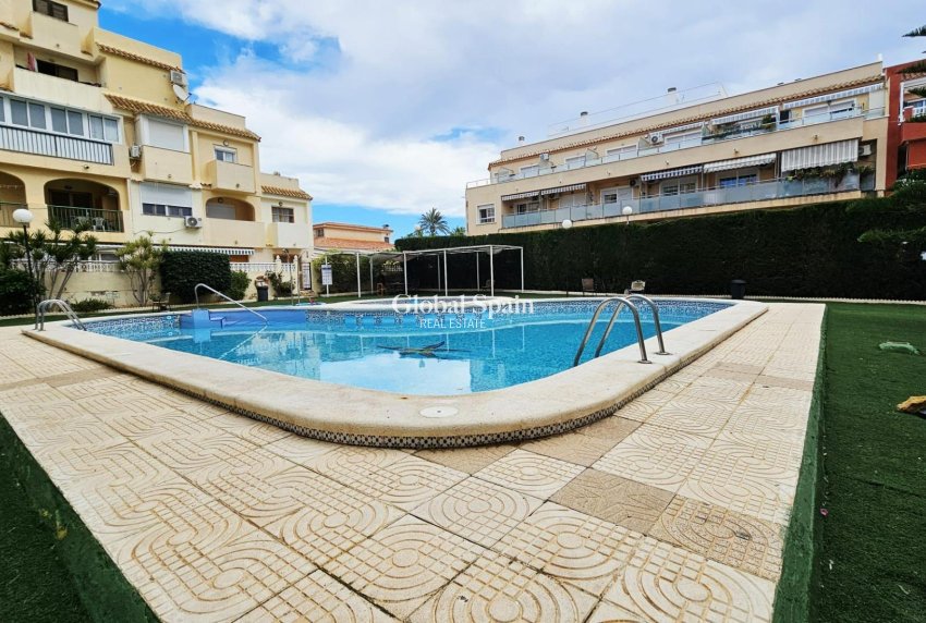 Revente - APPARTEMENT -
TORREVIEJA - Nueva Torrevieja