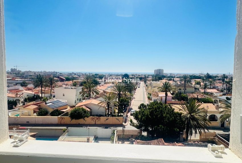 Revente - APPARTEMENT -
TORREVIEJA - Nueva Torrevieja