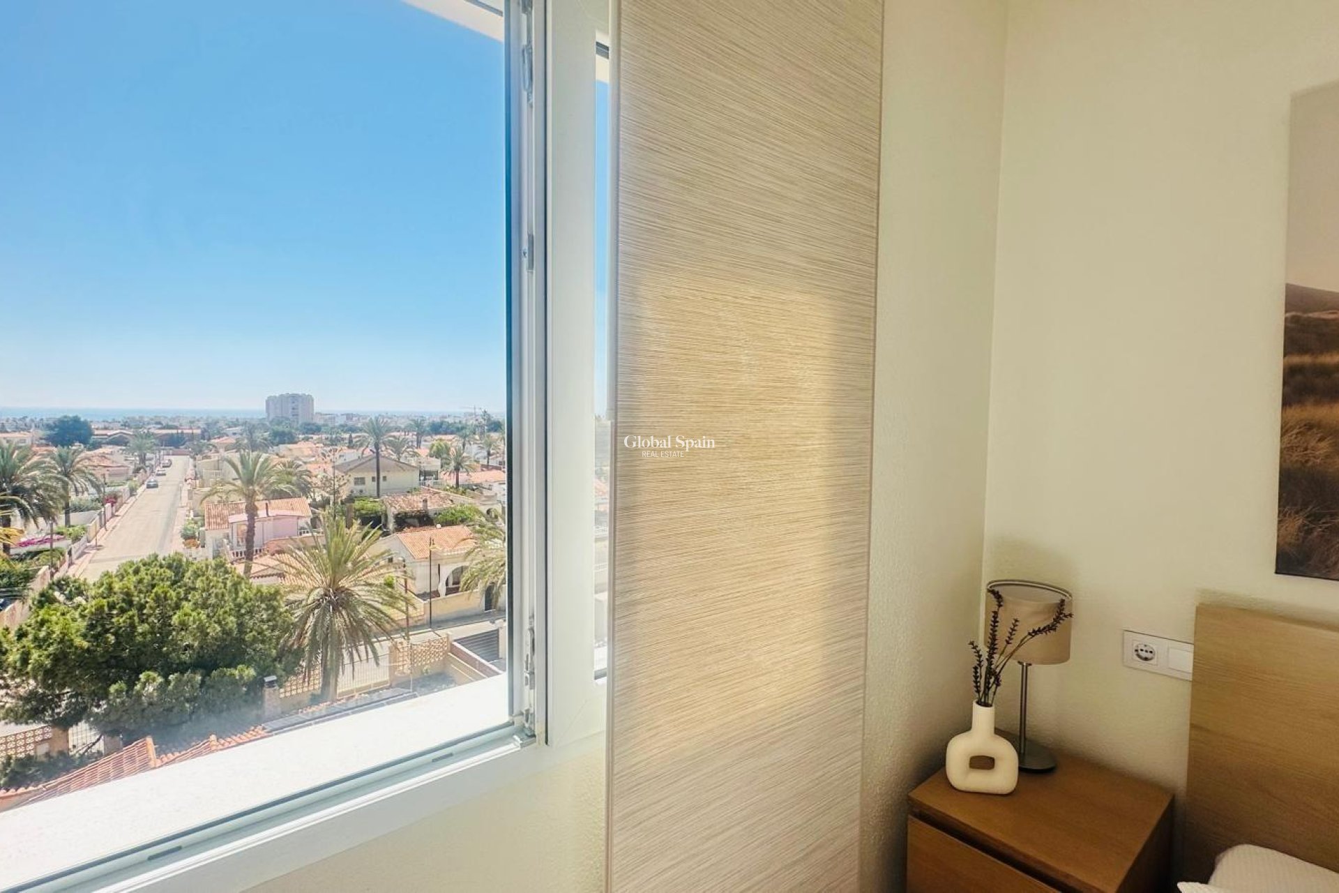 Revente - APPARTEMENT -
TORREVIEJA - Nueva Torrevieja