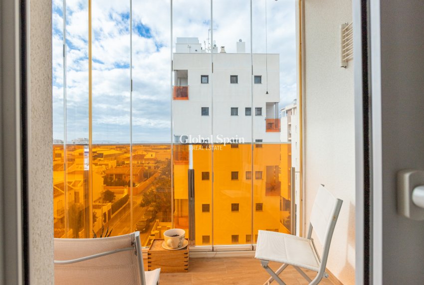 Revente - APPARTEMENT -
TORREVIEJA - Nueva Torrevieja