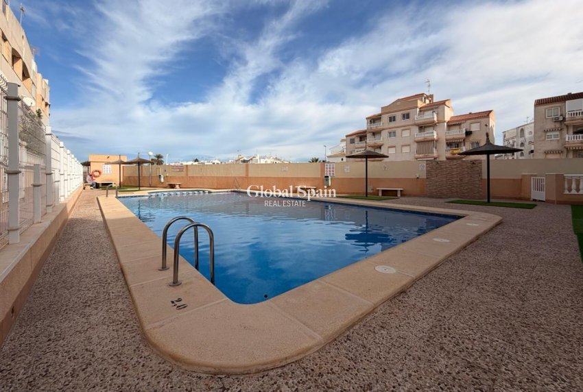 Revente - APPARTEMENT -
TORREVIEJA - Nueva Torrevieja