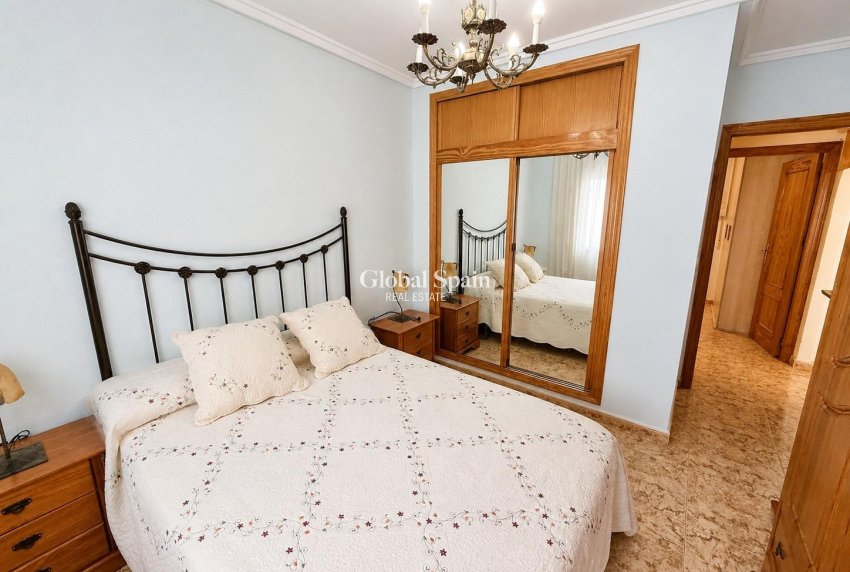Revente - APPARTEMENT -
TORREVIEJA - Nueva Torrevieja