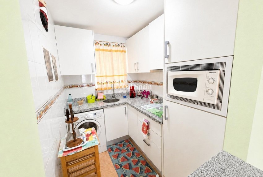 Revente - APPARTEMENT -
TORREVIEJA - Nueva Torrevieja