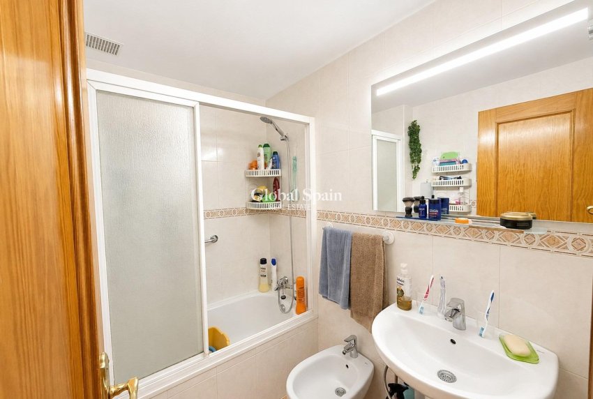 Revente - APPARTEMENT -
TORREVIEJA - Nueva Torrevieja