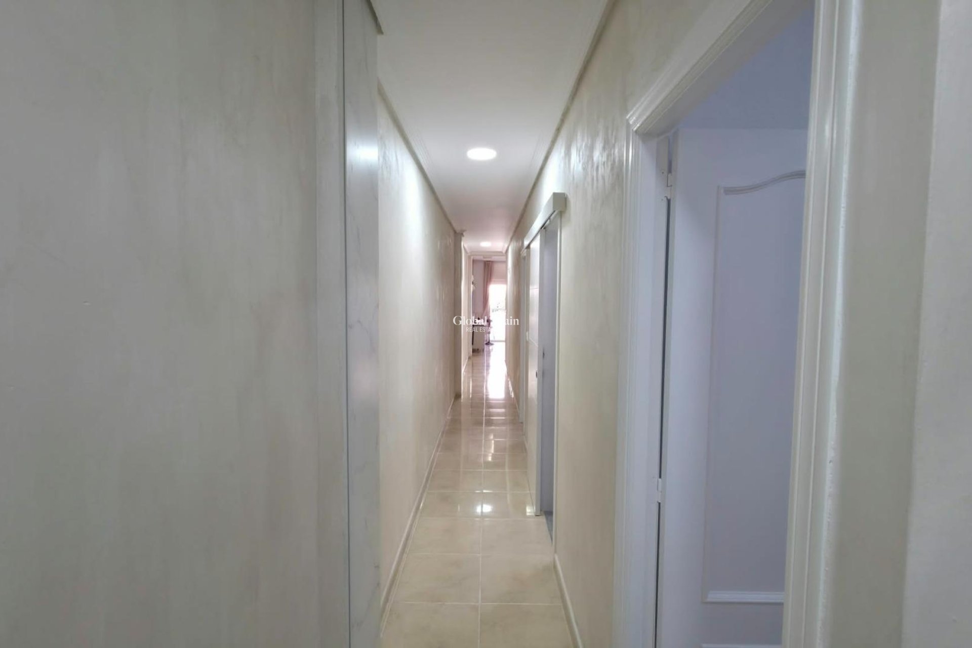 Revente - APPARTEMENT -
TORREVIEJA - Nueva Torrevieja