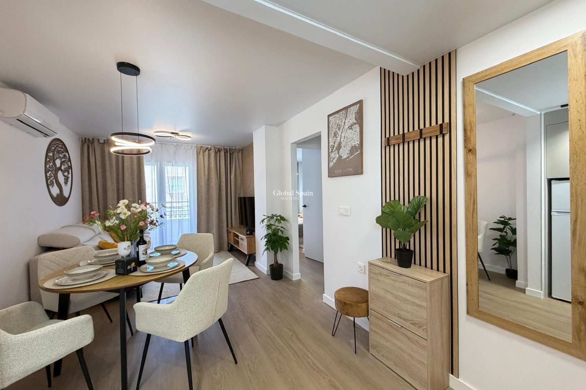 Revente - APPARTEMENT -
TORREVIEJA - Nueva Torrevieja